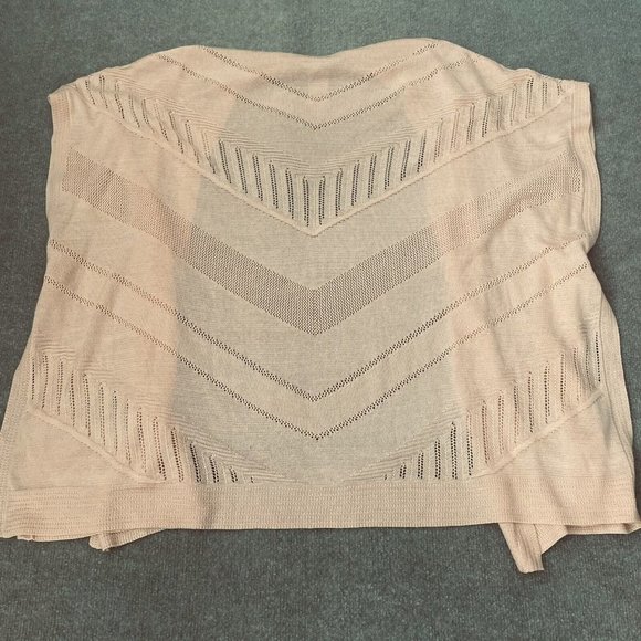 Chico's Poncho Womens S/M Small/Medium Peach Knit Lightweight Wrap Shawl Top - Picture 9 of 9